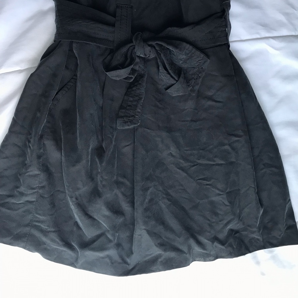 Black skirt with bow